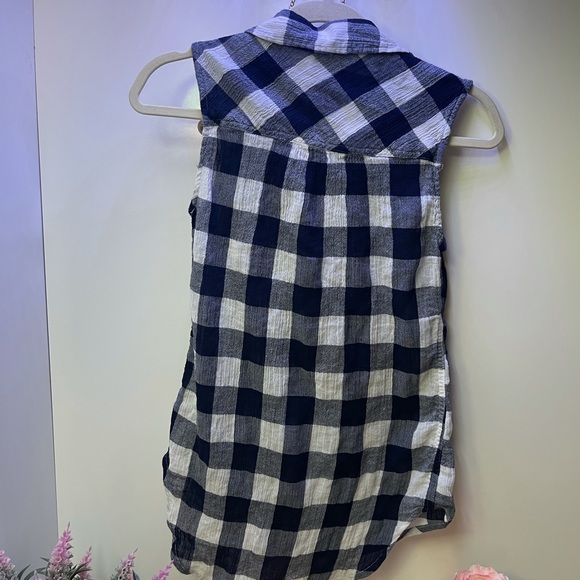 Soft - Picture 2 of 4